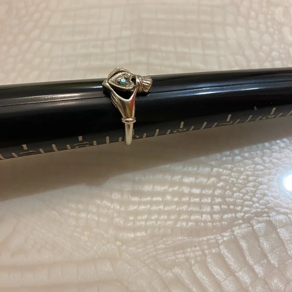 Silver ring - Picture 5 of 8